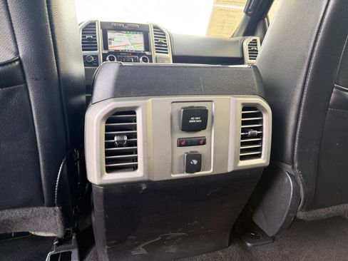 Used 2015 Ford F150 Lariat w/ Equipment Group 502A Luxury AWD/4WD image 28