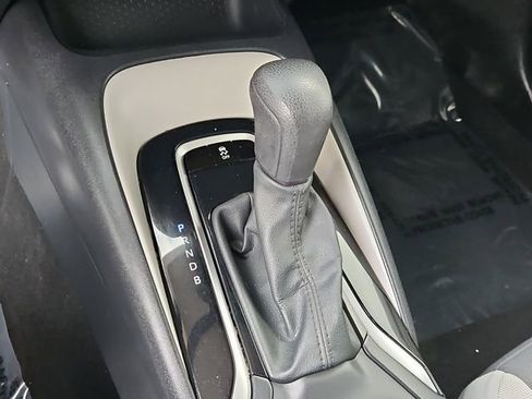 Used 2024 Toyota Corolla LE image 27