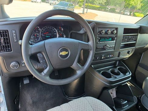 Certified 2025 Chevrolet Express 3500 LS RWD image 14