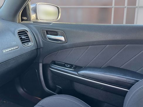 Used 2019 Dodge Charger R/T RWD image 31