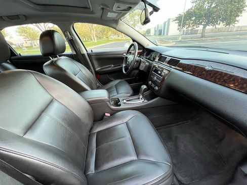 Used 2013 Chevrolet Impala LTZ image 19