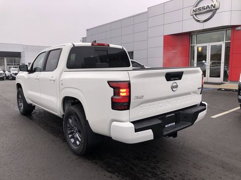 New 2026 Nissan Frontier SV w/ SV Convenience Package image 12