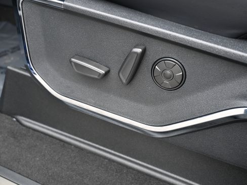 New 2026 Ford F350 Platinum image 35