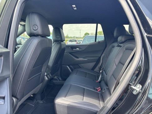 New 2026 Chevrolet Equinox LT w/ Convenience Package II AWD/4WD image 5