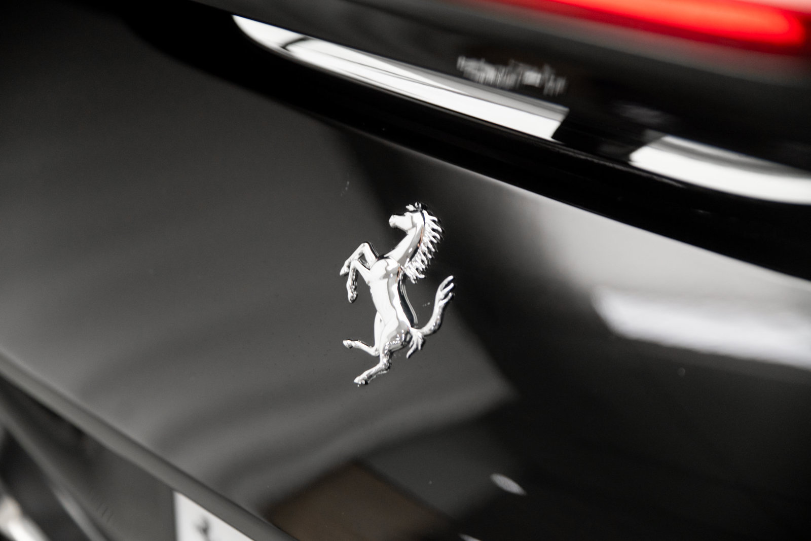 Used 2022 Ferrari F8 Tributo RWD image 47