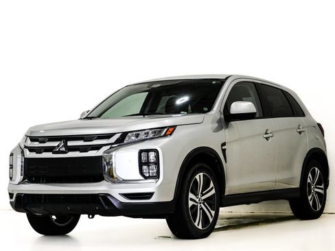 Used 2024 Mitsubishi Outlander Sport ES AWD/4WD image 3