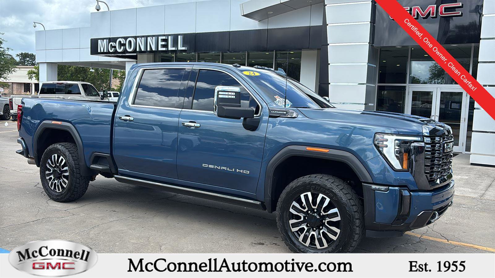 Certified 2024 GMC Sierra 2500 Denali Ultimate AWD/4WD image 1