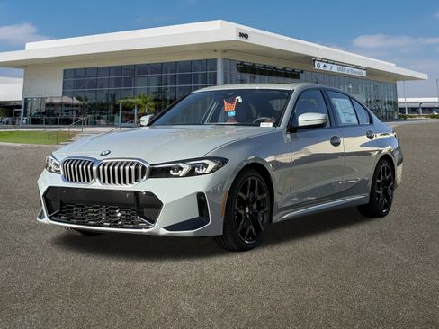New 2026 BMW 330i Sedan w/ M Sport Package image 5