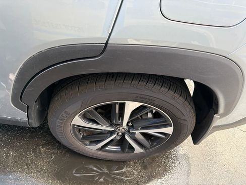 Used 2025 Toyota Corolla Cross AWD Hybrid image 19