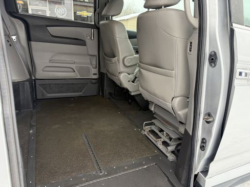 Used 2011 Honda Odyssey EX-L image 33