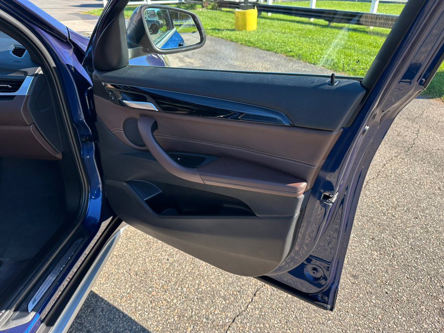 Used 2019 BMW X1 xDrive28i w/ Convenience Package AWD/4WD image 10