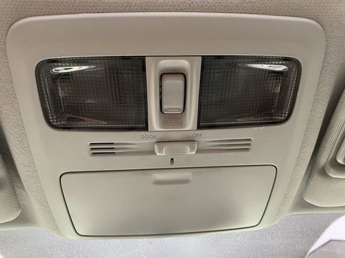 Used 2014 Subaru Forester 2.0XT Premium image 25