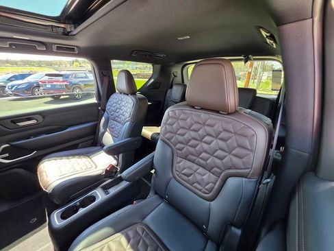 New 2026 Nissan Armada Platinum Reserve w/ Accent Package AWD/4WD image 29