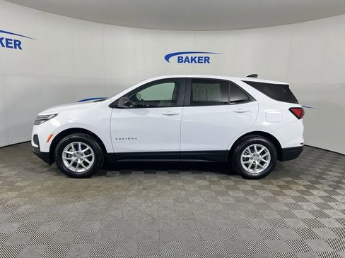 Used 2024 Chevrolet Equinox LS w/ LS Convenience Package image 6