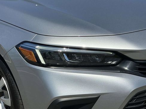 Used 2023 Honda Civic LX image 7