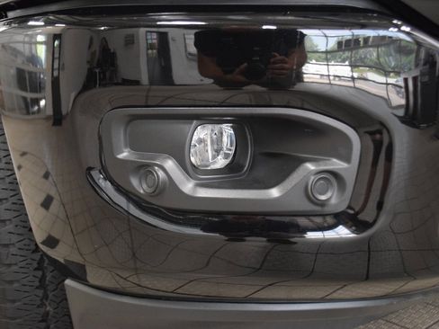 Used 2022 RAM 2500 Big Horn w/ Level C Equiment Group image 12