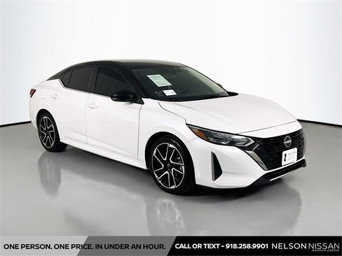 Certified 2024 Nissan Sentra SR image 3