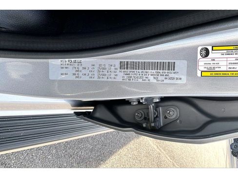 Used 2020 RAM 1500 Laramie image 19