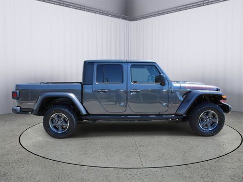Used 2023 Jeep Gladiator Rubicon w/ Cold Weather Group AWD/4WD image 9