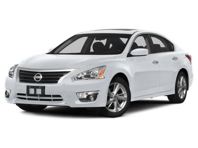 Used 2015 Nissan Altima 2.5 SV