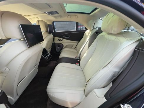 Used 2020 Bentley Flying Spur W12 image 8