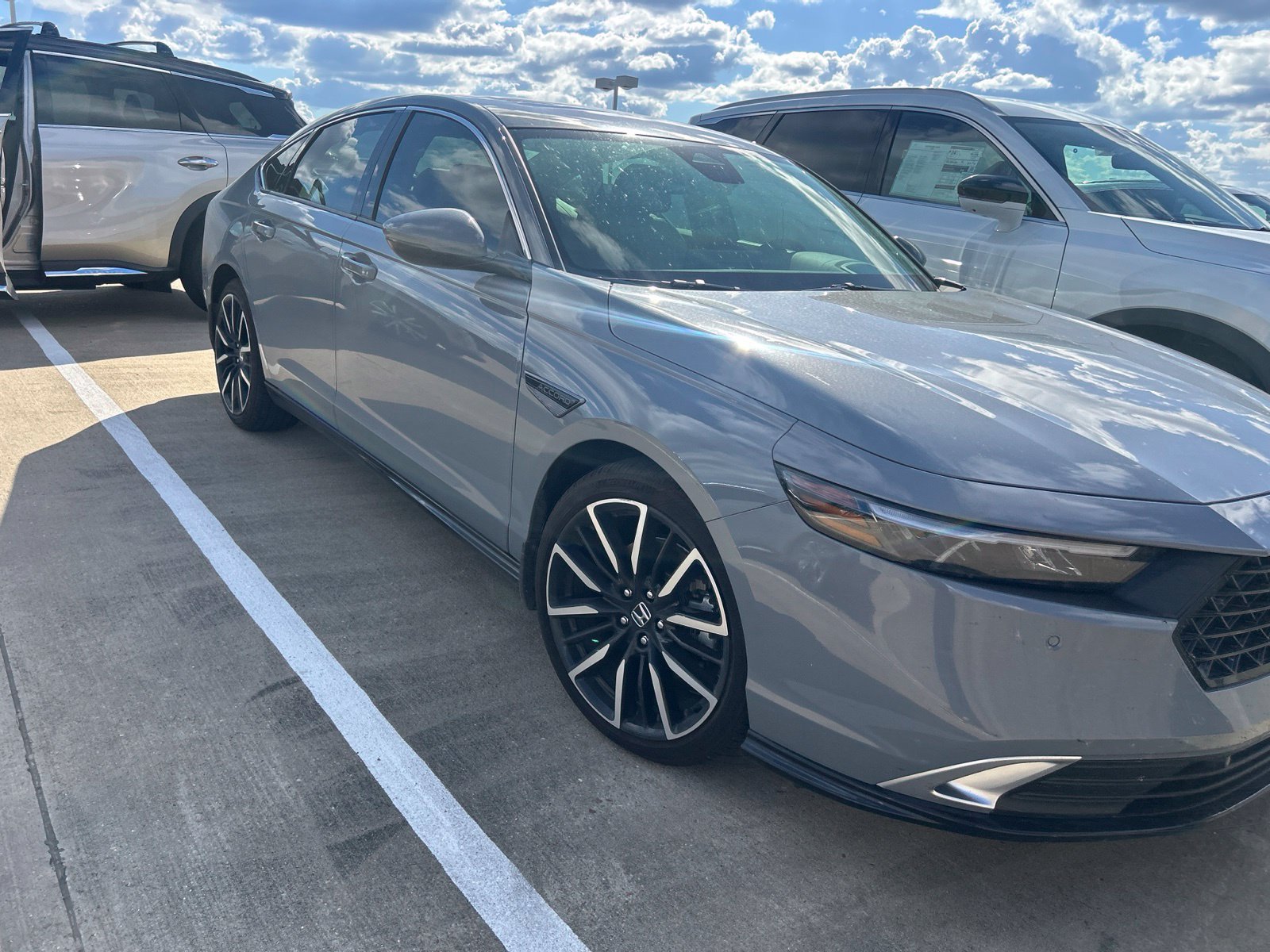 Used 2025 Honda Accord Touring image 6