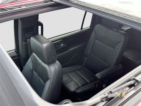 Used 2023 Chevrolet Suburban RST w/ Luxury Package image 22