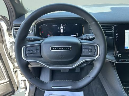 Used 2024 Jeep Wagoneer Series II w/ Flexible Seating Group RWD image 39