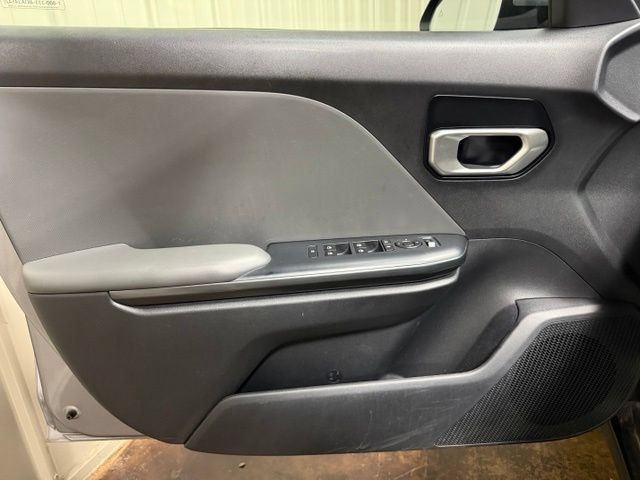 Used 2025 Kia K4 FWD image 12