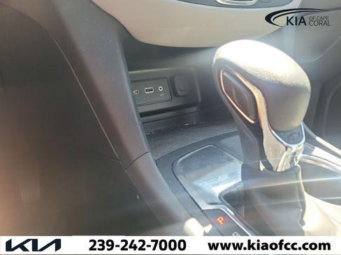 Used 2023 Chevrolet Equinox LS FWD image 31