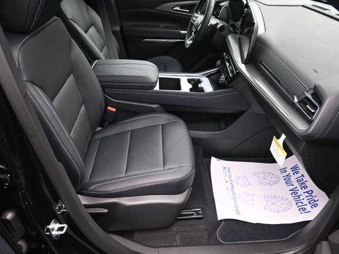 New 2026 Chevrolet Traverse LT w/ Driver Confidence Package AWD/4WD image 31