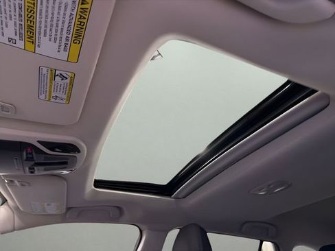 Used 2025 Subaru Outback Limited XT image 27