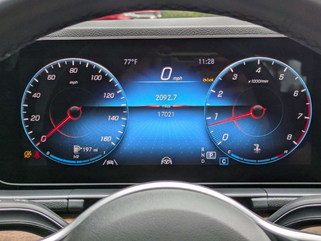 Used 2023 Mercedes-Benz GLE 350 4MATIC image 29