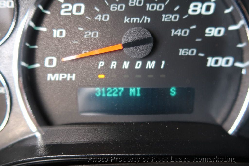 Used 2016 Chevrolet Express 3500 LT w/ LT Preferred Equipment Group RWD image 27