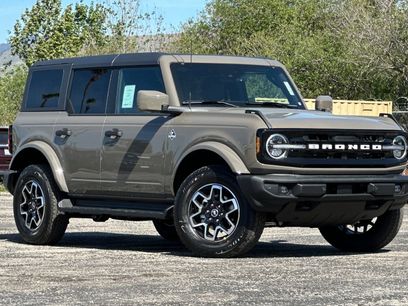 New 2026 Ford Bronco Outer Banks