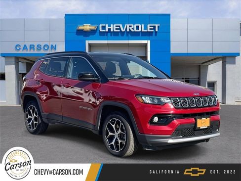 Used 2024 Jeep Compass Limited image 1