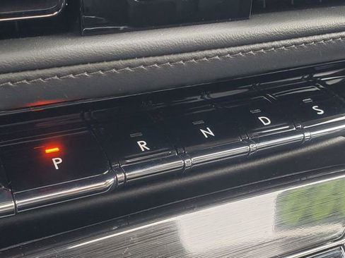 Certified 2022 Lincoln Nautilus Reserve AWD/4WD image 24