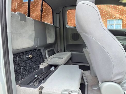 Used 2005 Toyota Tacoma PreRunner RWD image 24