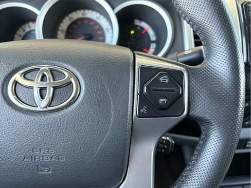 Used 2015 Toyota Tacoma 4x4 Double Cab w/ TRD Sport Package image 11