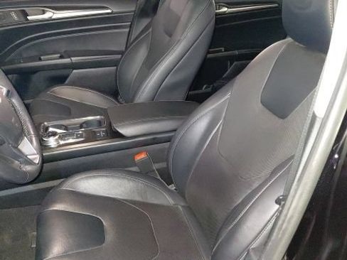 Used 2019 Ford Fusion Titanium FWD image 5