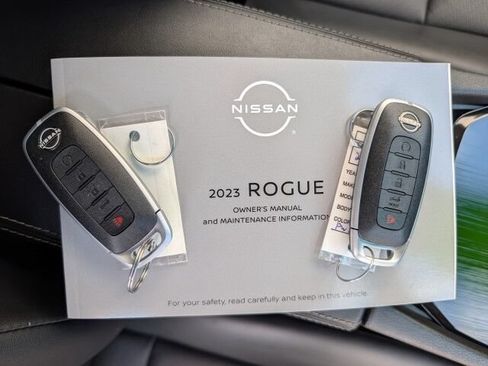 Used 2023 Nissan Rogue SV w/ SV Premium B Package FWD image 25