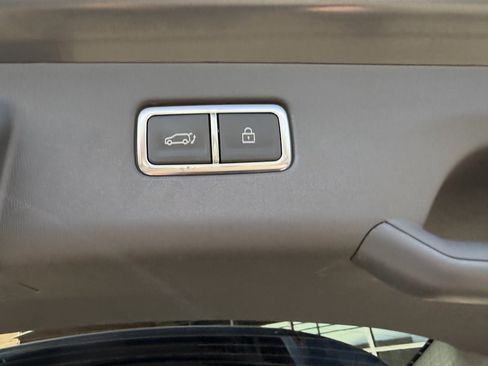 Used 2024 Kia EV9 Light Long Range image 36