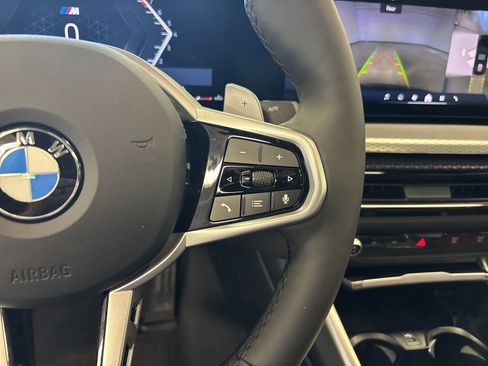 Used 2025 BMW 330i Sedan w/ M Sport Package image 30