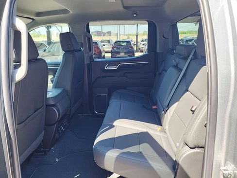 New 2026 GMC Sierra 1500 SLT w/ X31 Off-Road Package AWD/4WD image 42