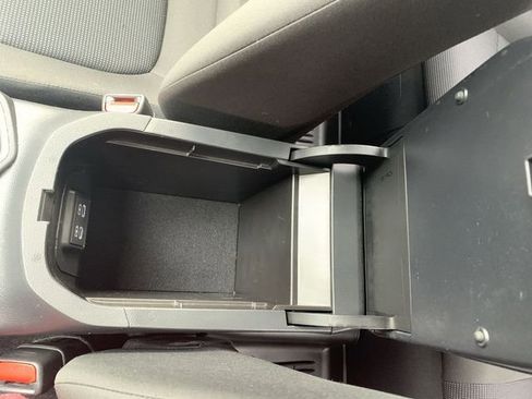 Certified 2025 Toyota RAV4 LE AWD/4WD image 26