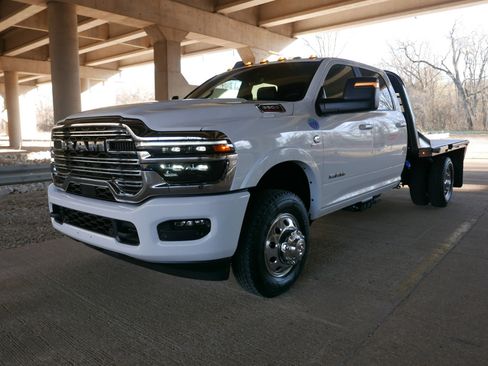 Used 2026 RAM 3500 Big Horn w/ Laramie Trim Package image 27