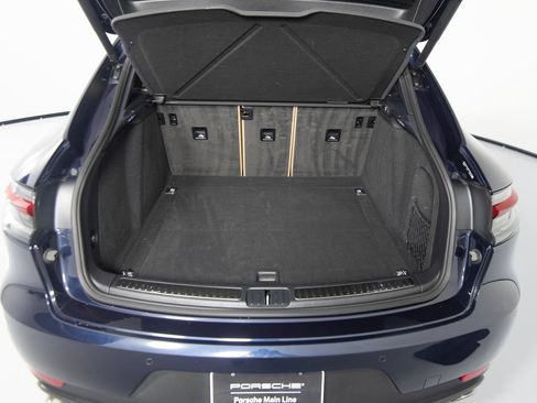 Certified 2021 Porsche Macan S AWD/4WD image 48