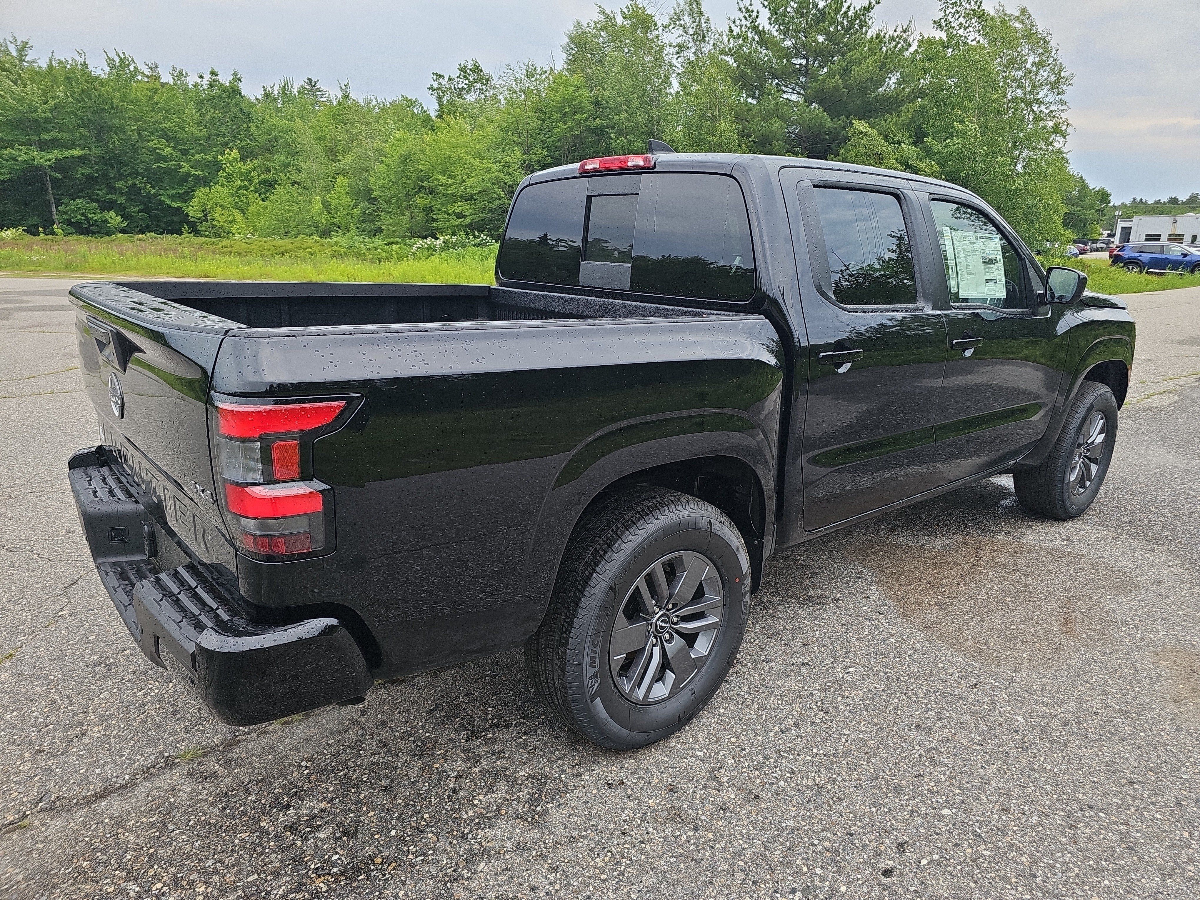 New 2026 Nissan Frontier SV w/ All-Weather Content Package AWD/4WD image 7