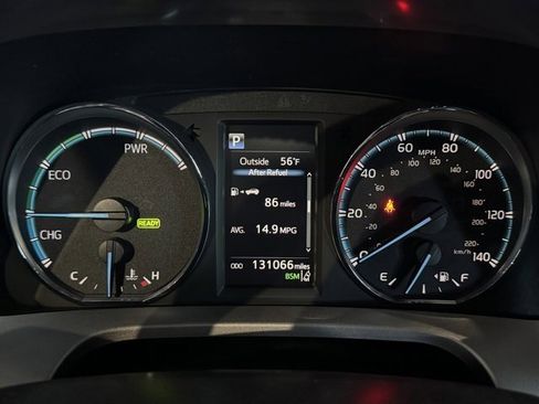 Used 2017 Toyota RAV4 Limited image 7