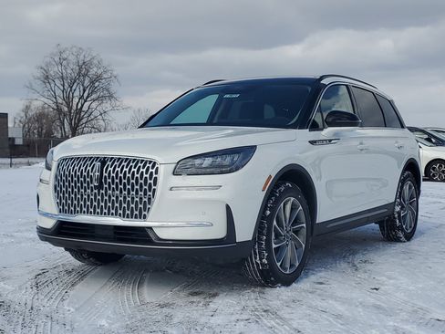 New 2026 Lincoln Corsair Premiere image 2